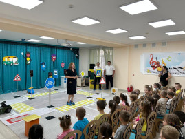 Встреча с инспектором отдела ГИБДД Встреча с инспектором отдела ГИБДД.